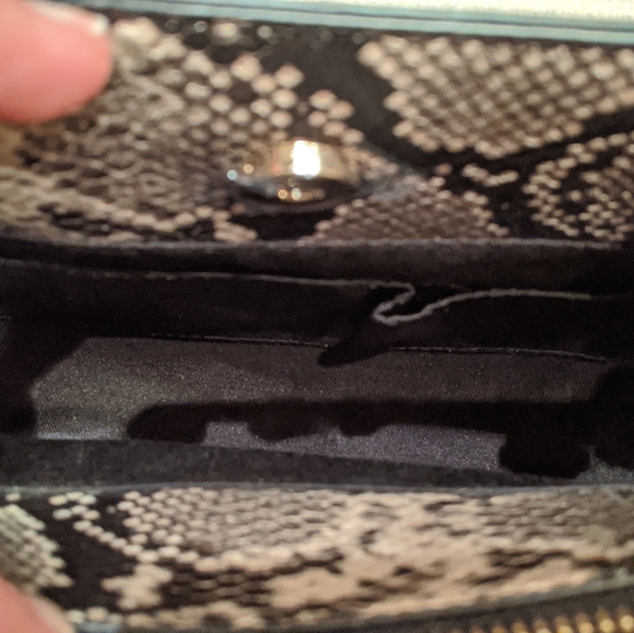 Guess Snakeskin Audrey Satchel - Picture 5 of 7